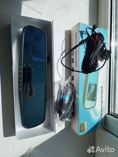 Зеркало заднего вида с регистратором