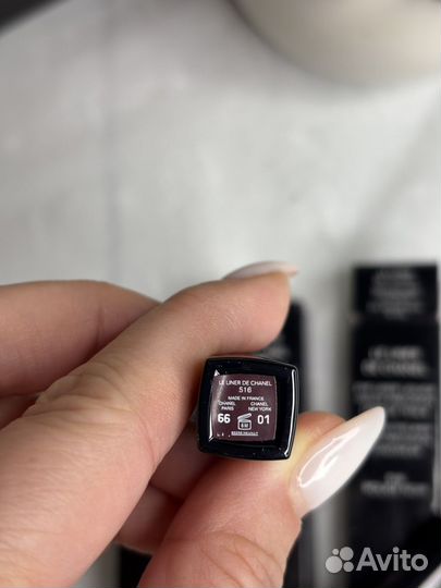 Стойкая жидкая подводка для глаз chanel 516