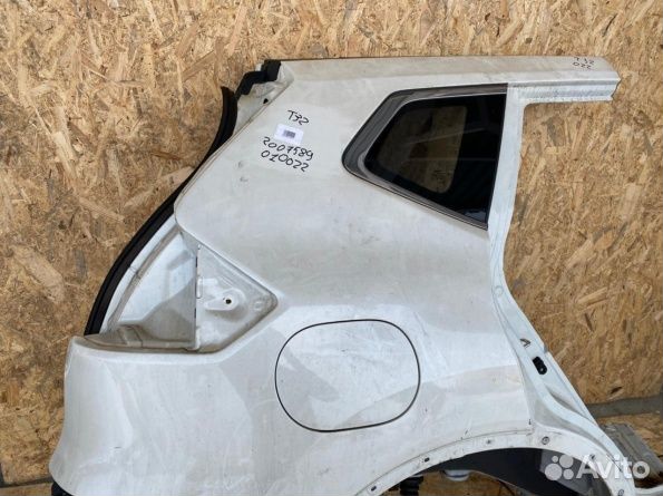 Ниссан Х-Трейл Т 32 четверть задняя правая