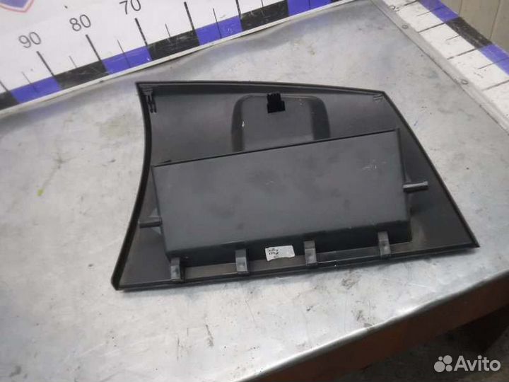 Бардачок переднего пассажира Лада Калина 11186