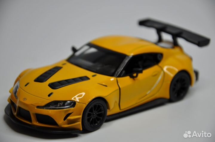 Модель автомобиля Toyota GR Supra Racing металл