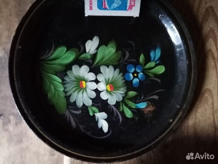 Поднос и посуда