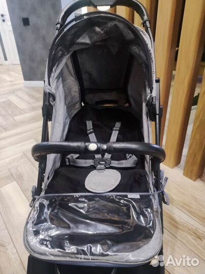 Прогулочная коляска yoya plus