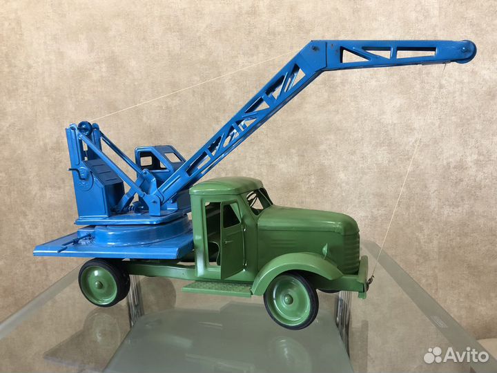 Игрушка Автокран зис -150 СССР