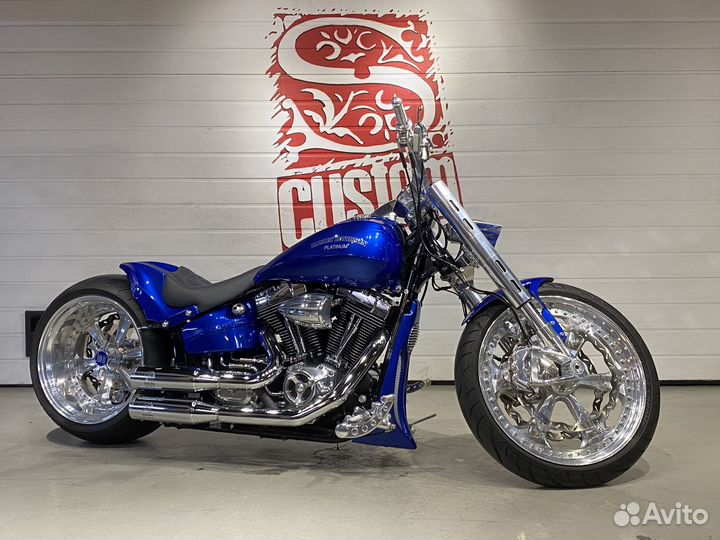 Harley Davidson Breakout, 1577 км, 2014