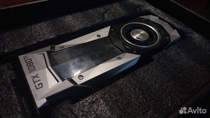 Видеокарта GeForce GTX 1080 ti на турбине