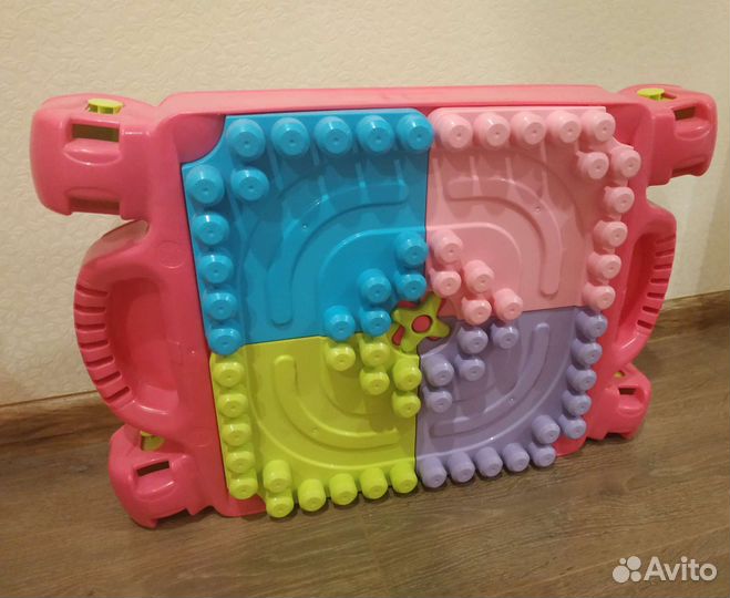 Стол Мега блокс