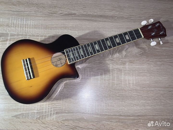 Укулеле Harley Benton UK-100VS