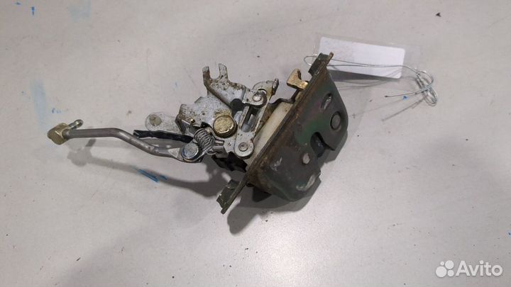 Замок багажника Subaru Forester (S10), 1998