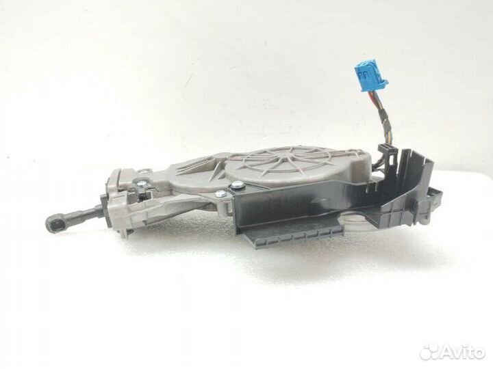 Привод крышки багажника Mercedes-Benz Glc-Class