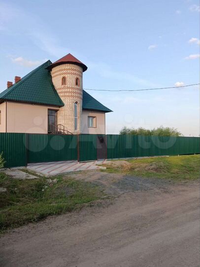 Дом 330 м² на участке 15 сот.