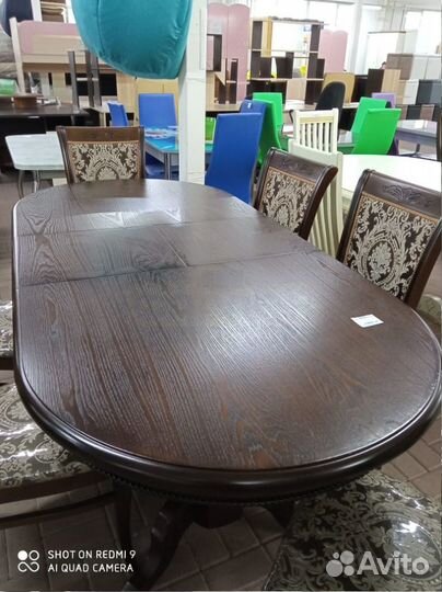 Стол из массива Лапка