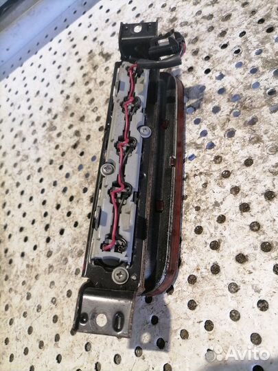 Стоп сигнал дополнительный Kia Sorento