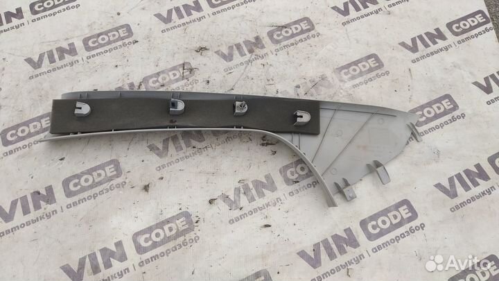 Обшивка передней правой стойки Ford Kuga 1