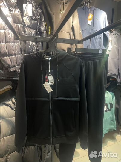 Спортивный костюм Adidas