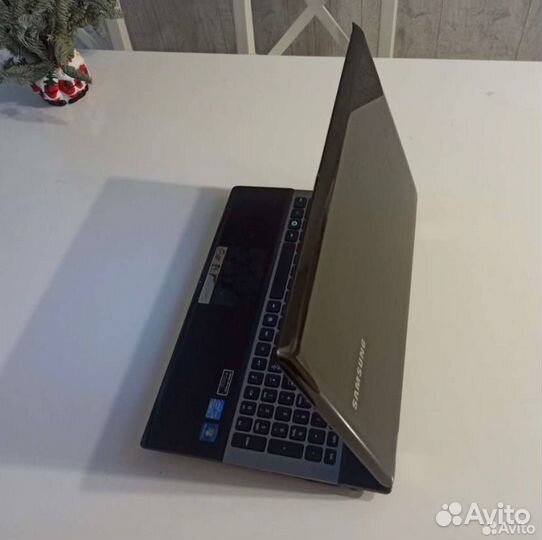 Ноутбук samsung rc530