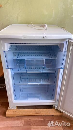 Морозильная камера бирюса 14