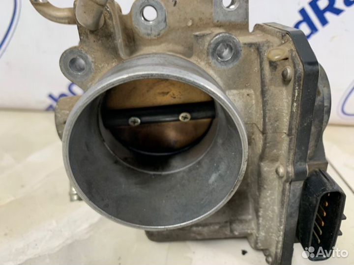 Дроссельная заслонка Toyota Avensis T250 2.0