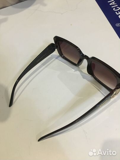 Солнечные очки женские dior