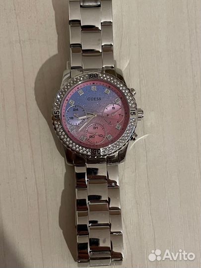 Часы Guess