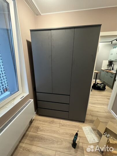Шкаф распашной новый