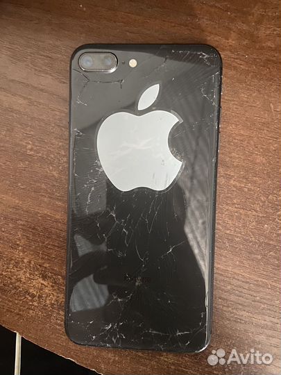iPhone 8, 64 ГБ