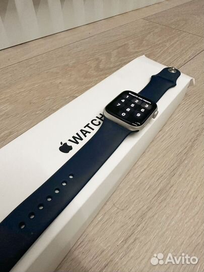 Часы Apple Watch SE 44 mm 2022