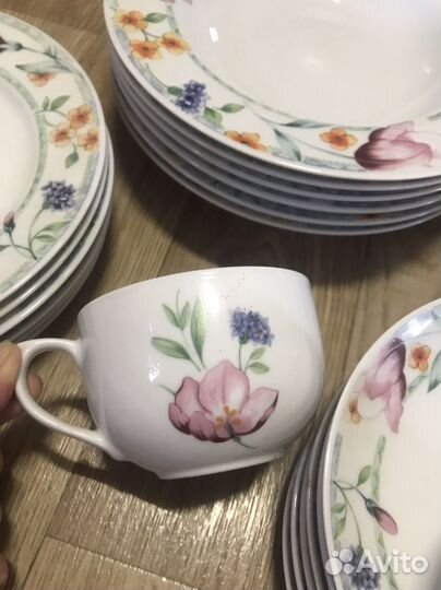 Набор столовой посуды на 6 персон