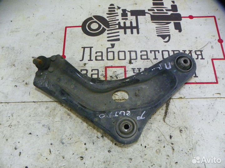 Рычаг передний правый Citroen C3 Picasso I (2009—2