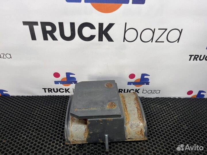 0961983 Проставка стремянки задней рессоры