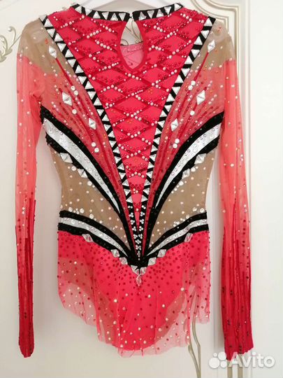 Гимнастический купальник для выступлений