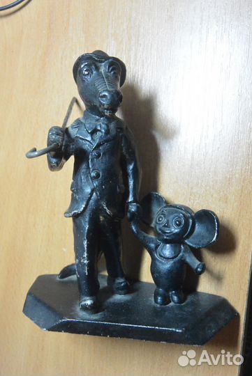 Статуэтка из металла