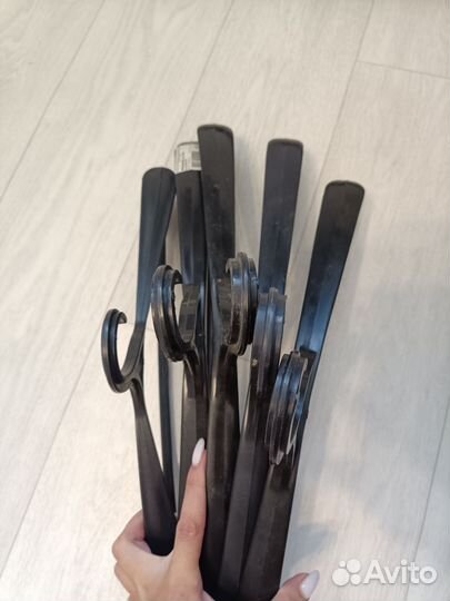 Вешалки плечики