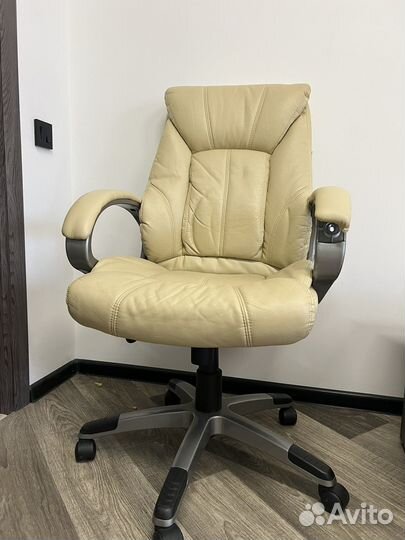 Компьютерное кресло