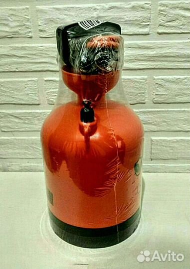 Опрыскиватель садовый Жук 5 литров