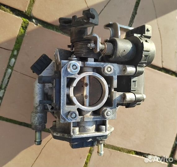 Моновпрыск VW Golf 3 1.6 № 032133023b