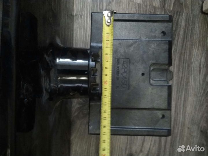 Подставка под телевизор