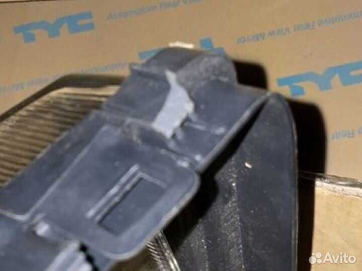 Стекло фары Bmw E36 левое тип Hella