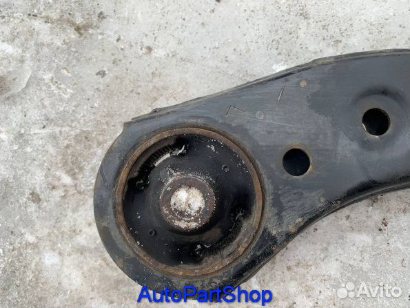 Рычаг с шаровой Toyota Camry V70 (2017)