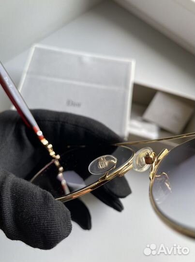 Солнцезащитные очки