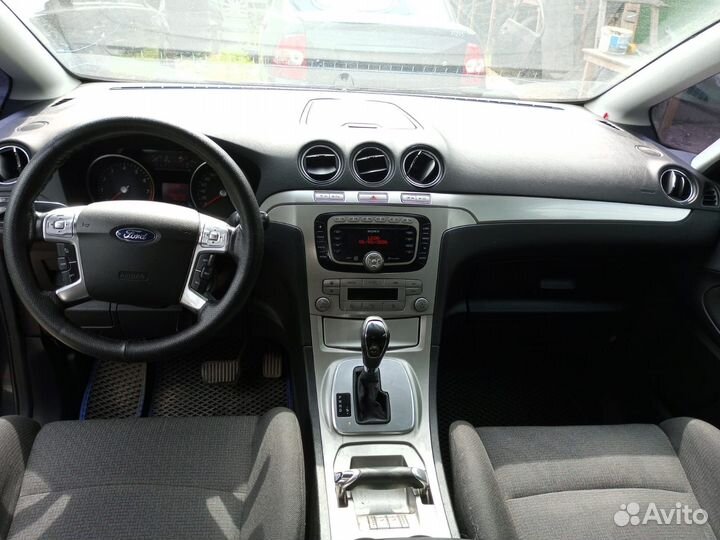 В разборе Ford S-MAX 2.3 duratec-HE 2008