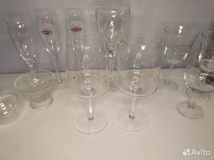 Бокалы, фужеры, рюмки