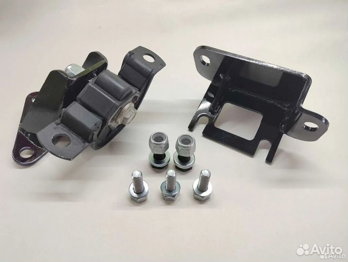 Левая опора двигателя улучшенная Веста 8450006299