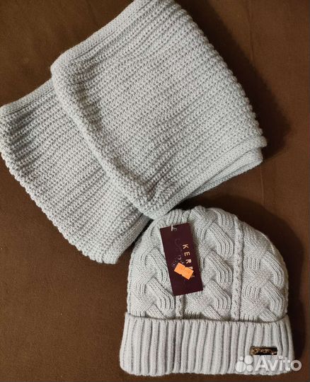Комплект шапка и шарф новая женская