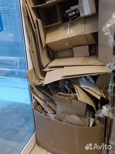 Картонные коробки, Картон