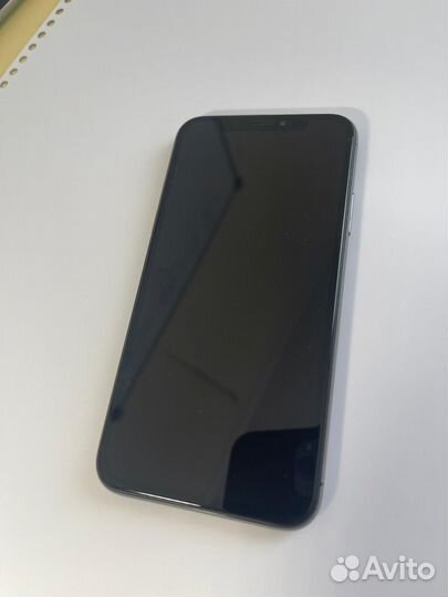 Телефон iPhone 10