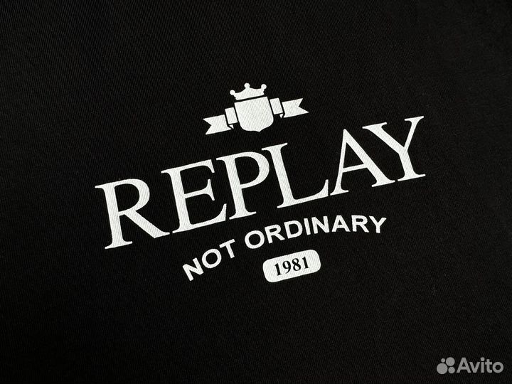 Футболка Replay