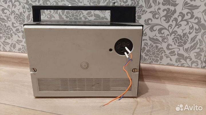 Радио СССР радиоприемник vef-spidola 10