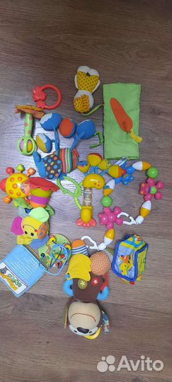 Игрушки погремушки