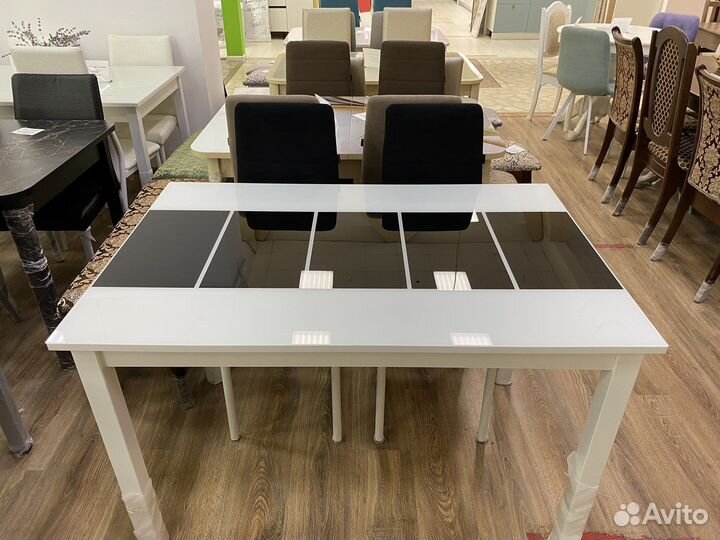 Кухонный стол